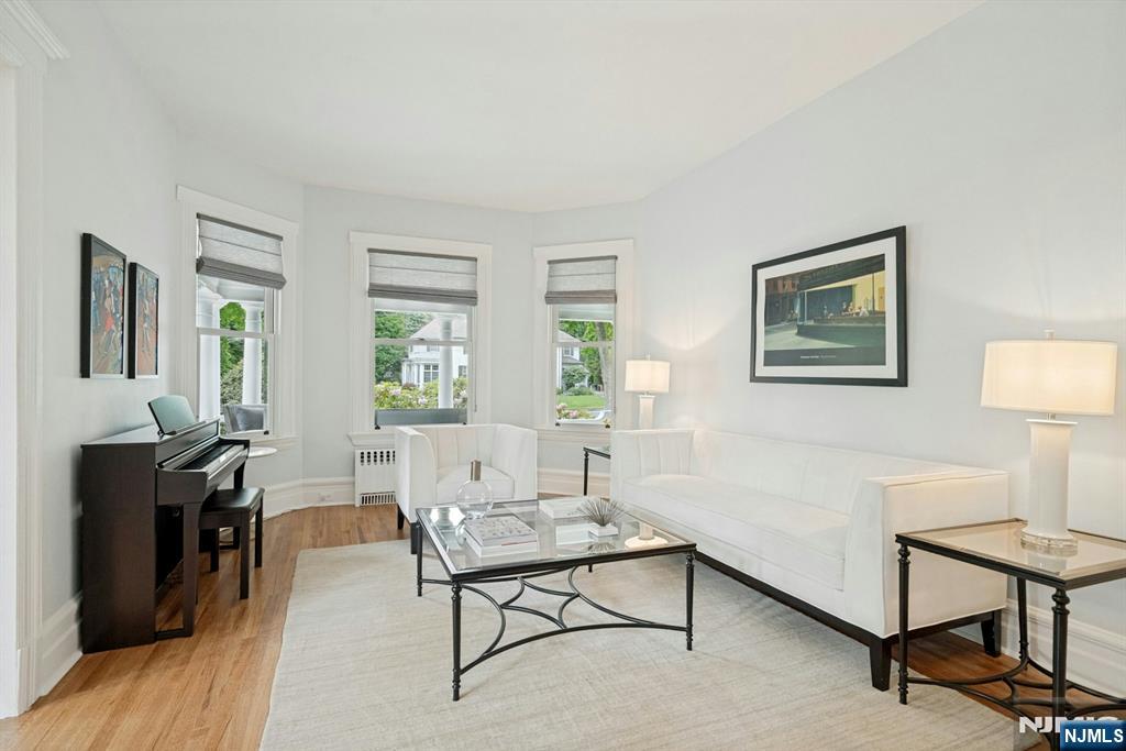 141 W End Avenue, Ridgewood, NJ 07450 Listing Photo  8