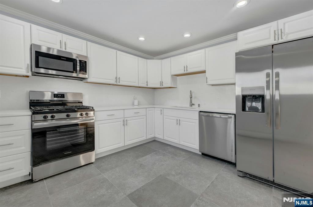 16 Cypress Peak Lane - Photo 3