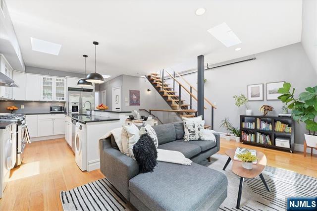 247 2nd Street 3 - Photo 1