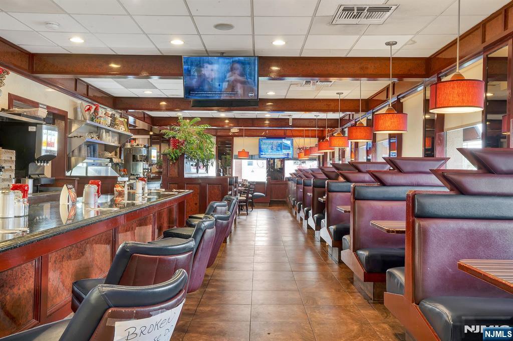 260 Us Highway 46, Elmwood Park, NJ 07407