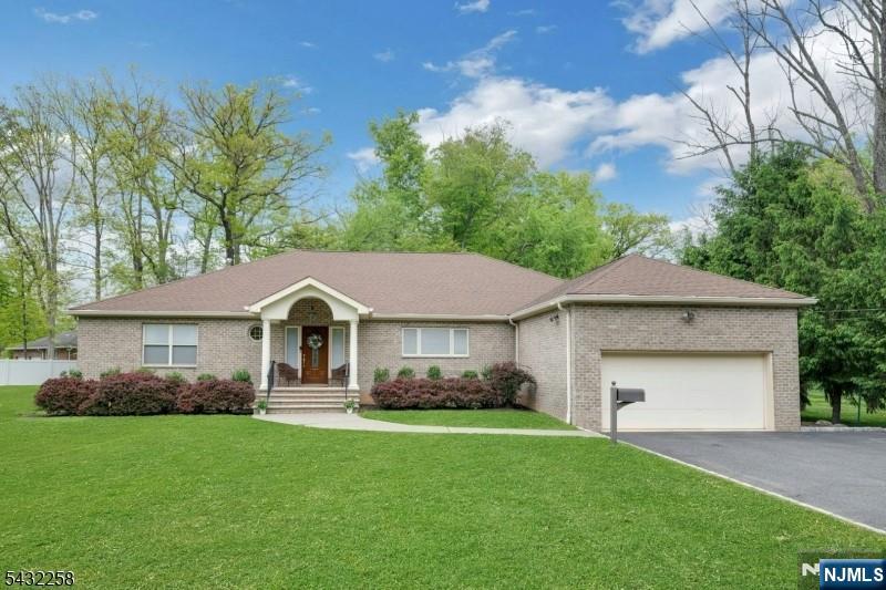 319 Orange Avenue, Livingston NJ — listing photo