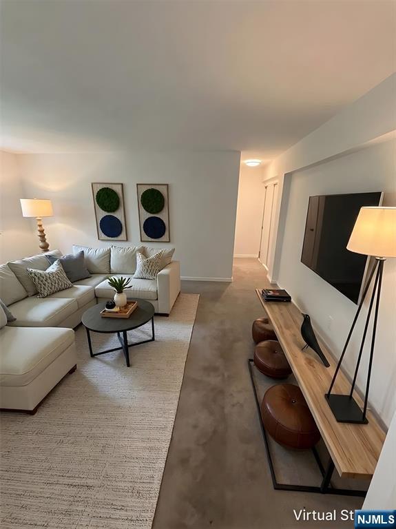 401 Park #3 F - Photo 1