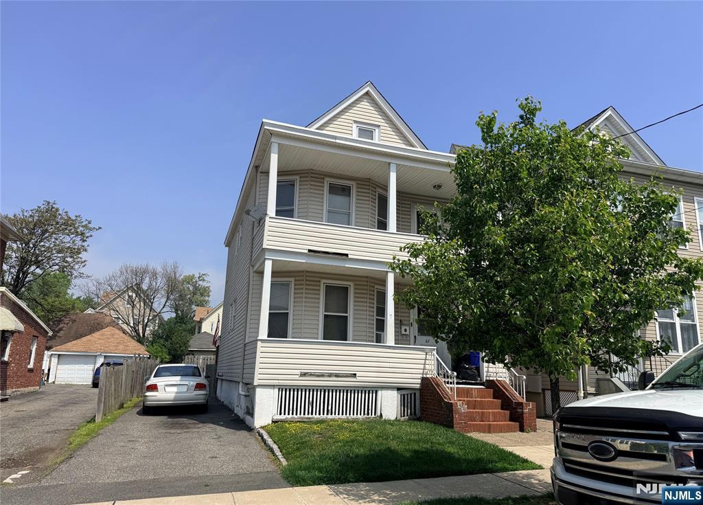 67 Grand St, Garfield, NJ 07026