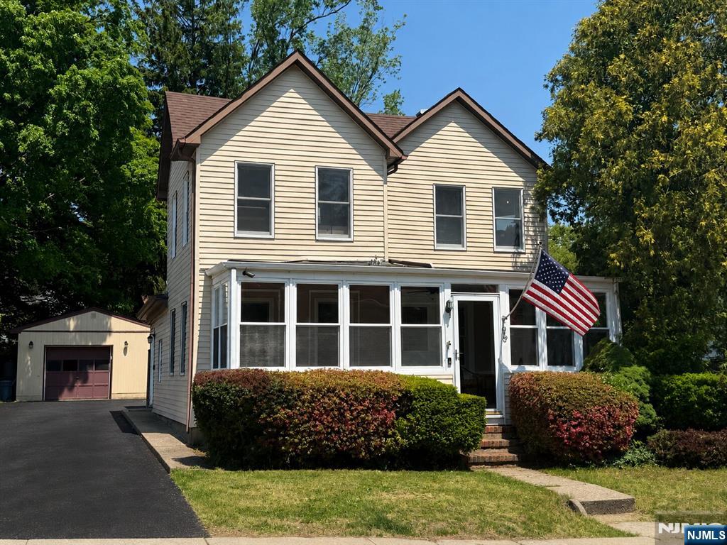 96 Kiel Avenue - Photo 1