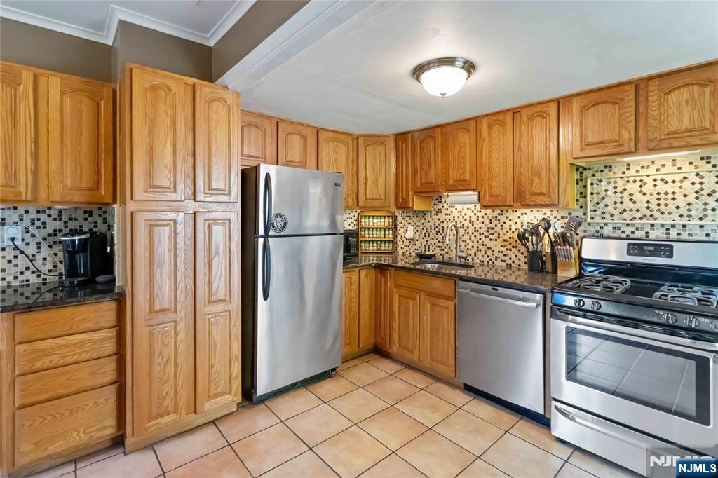 96 Kiel Avenue, Butler Borough, NJ 07405 Listing Photo  16