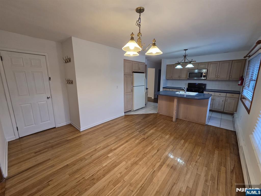 5 Mountain, #Left, Westwood, NJ 07675 Listing Photo  10
