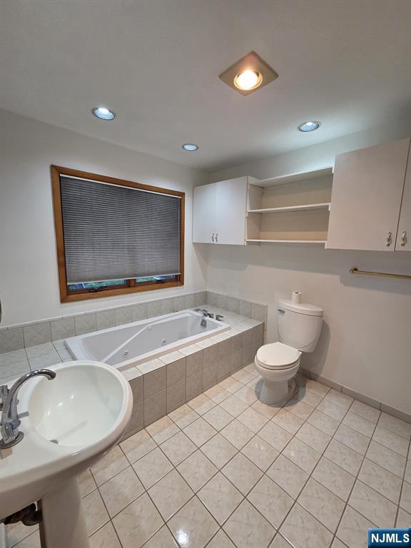 5 Mountain, #Left, Westwood, NJ 07675 Listing Photo  12