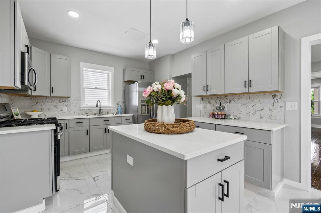 52 Central Avenue - Photo 2