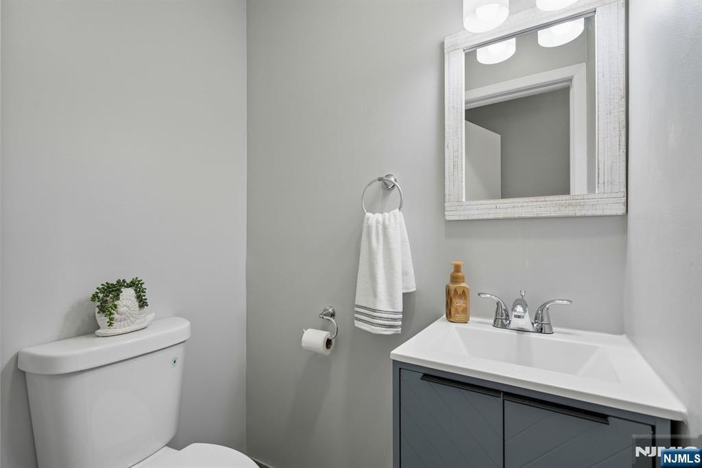 52 Central Avenue - Photo 15