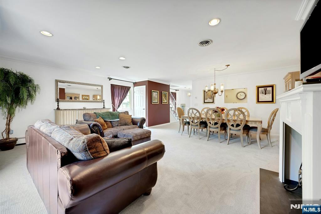 Living/Dining