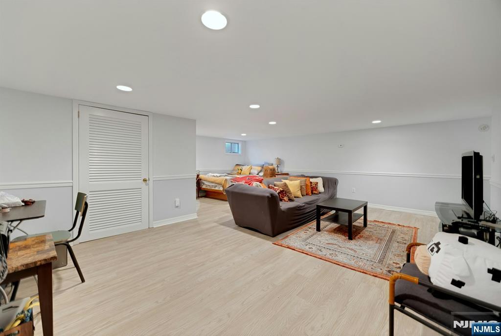22 Hampton Court, #422, Twp of Washington, NJ 07676 Listing Photo  21