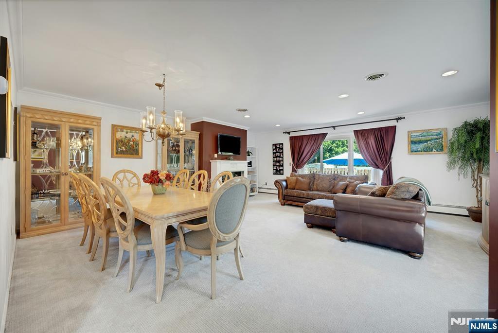 22 Hampton Court, #422, Twp of Washington, NJ 07676 Listing Photo  8