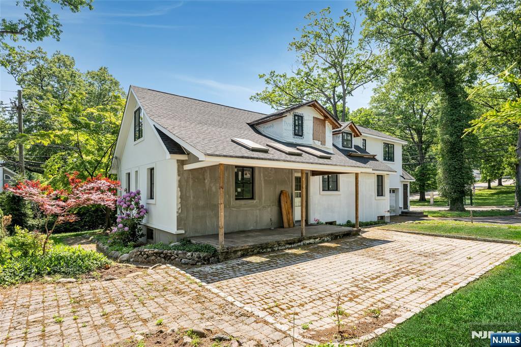 259 W Glen Avenue, Ridgewood, NJ 07450 Listing Photo  11