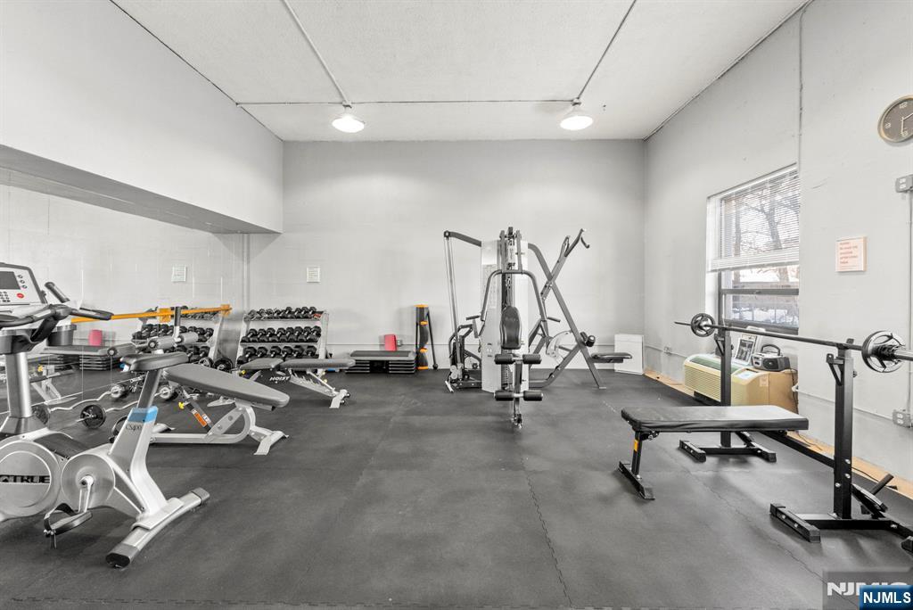 170 Lafayette Avenue 1B - Photo 5