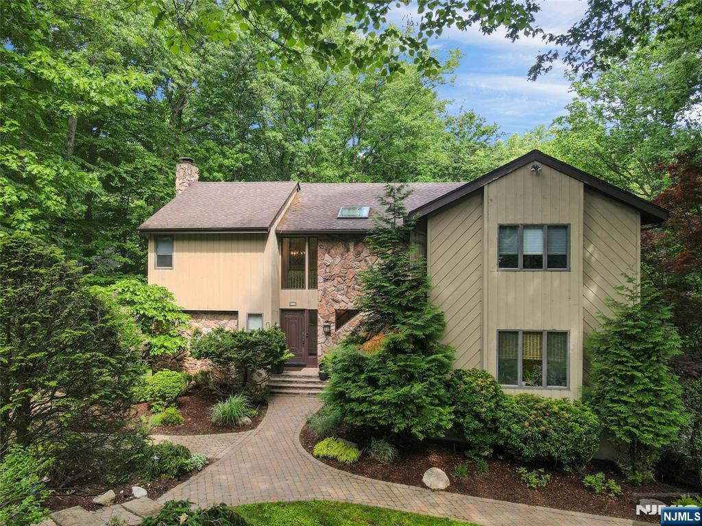 364 Canterbury Lane - Photo 1