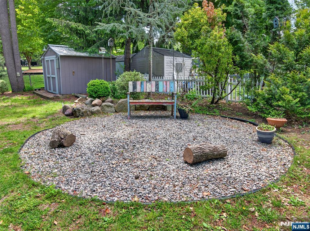 538 Coolidge Place, Paramus, NJ 07652 Listing Photo  35