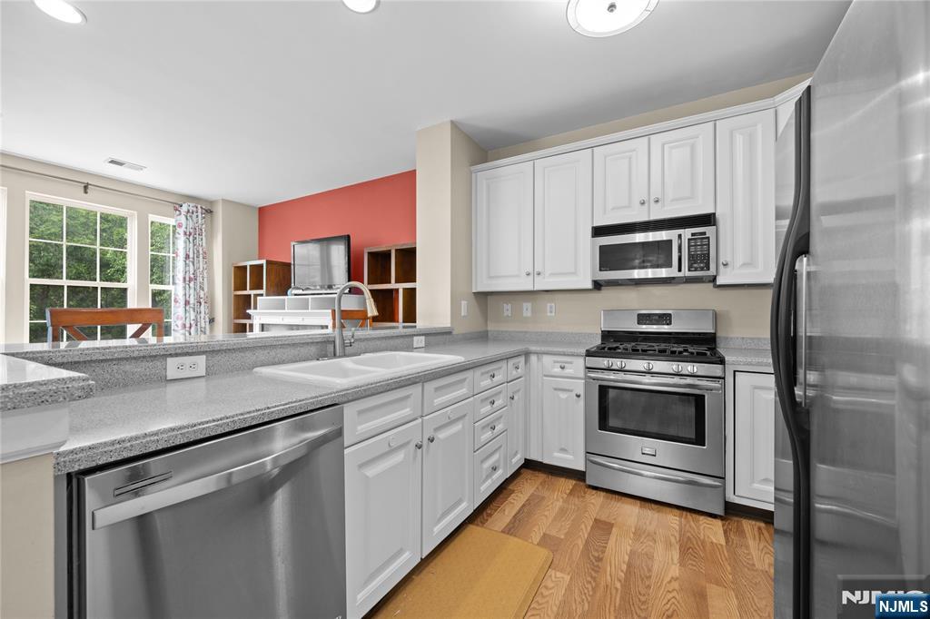 214 Riverwalk Way L125 - Photo 3