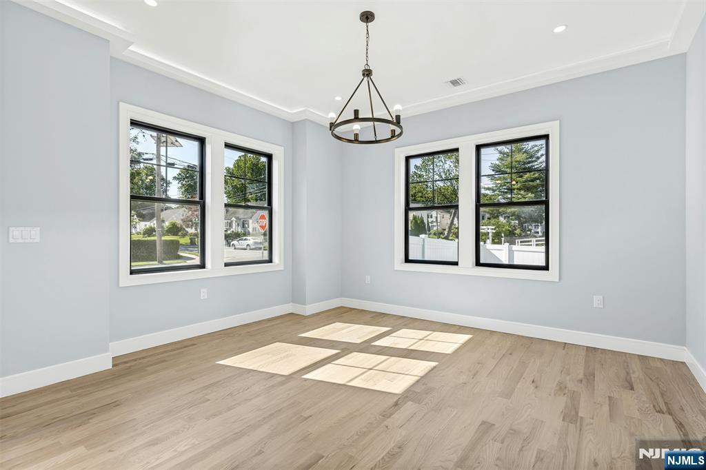 66 Westview Drive - Photo 4
