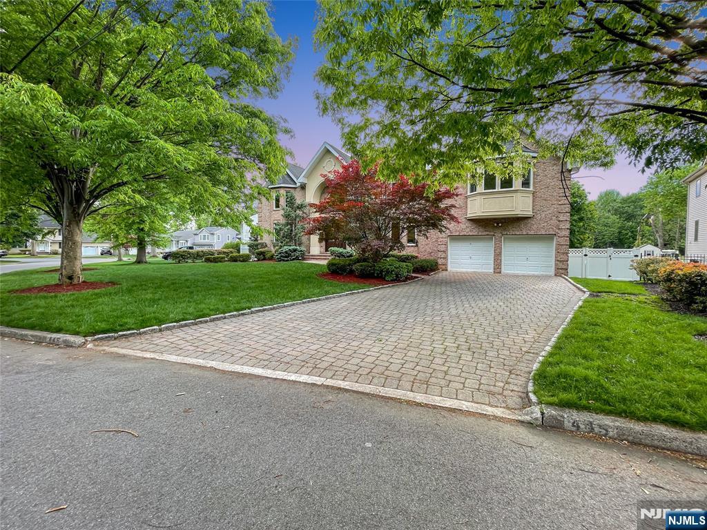 445 Nevada Street - Photo 2