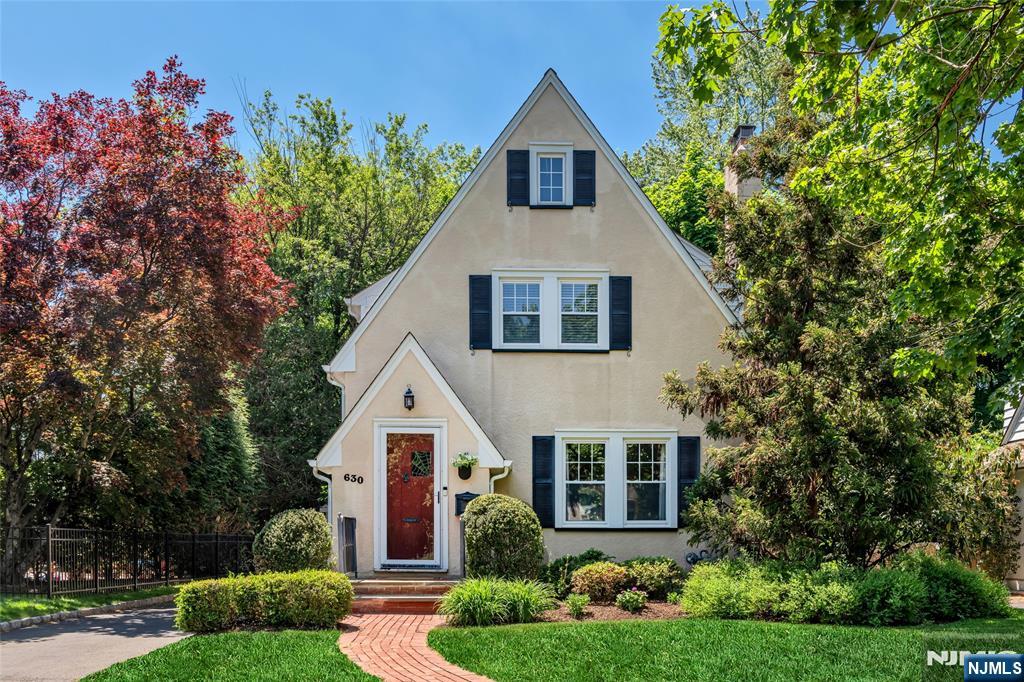 630 Wyndemere Avenue, Ridgewood, NJ 07450 Listing Photo  0