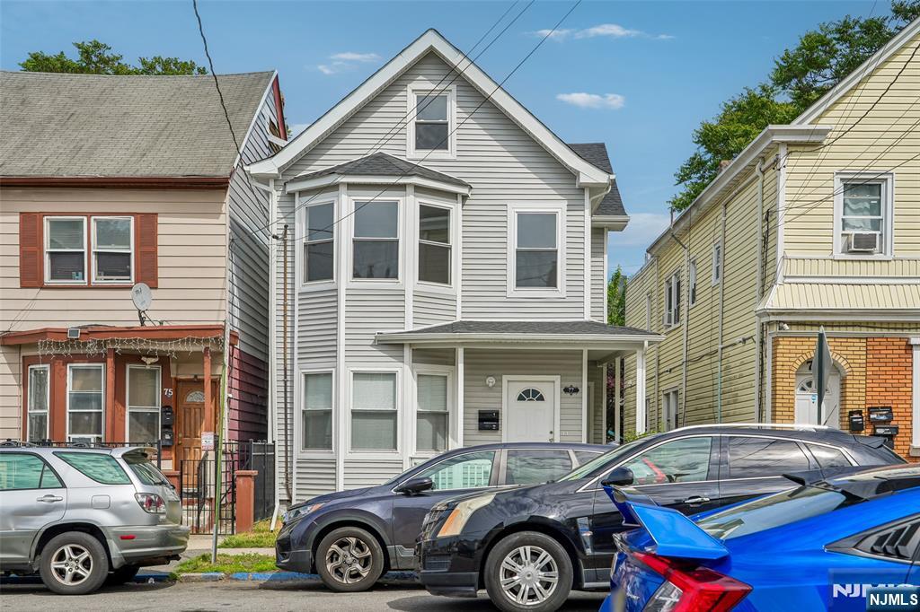77 Madison Avenue - Photo 2