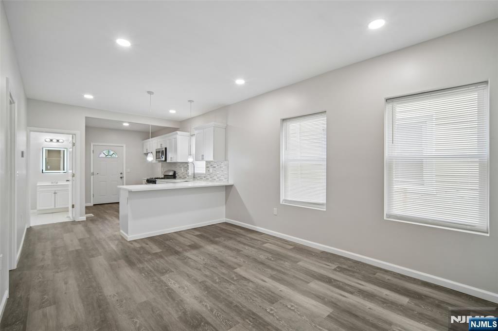 77 Madison Avenue - Photo 4