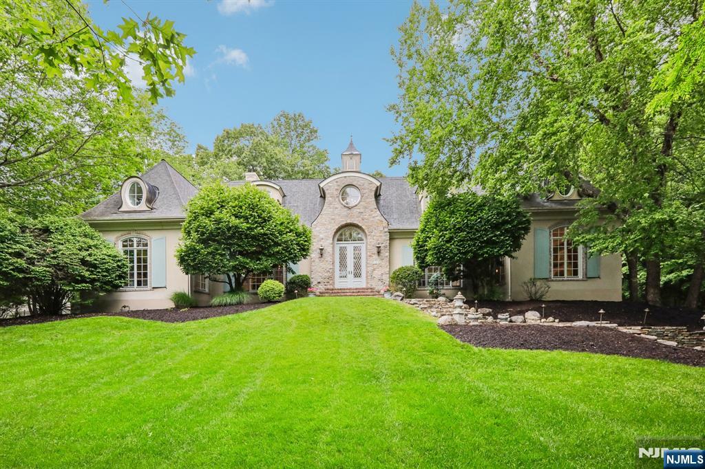 Homes for sale in Franklin Lakes, NJ | 505 Timberline Dr, Franklin Lakes, NJ 07417 | MLS# 26018437