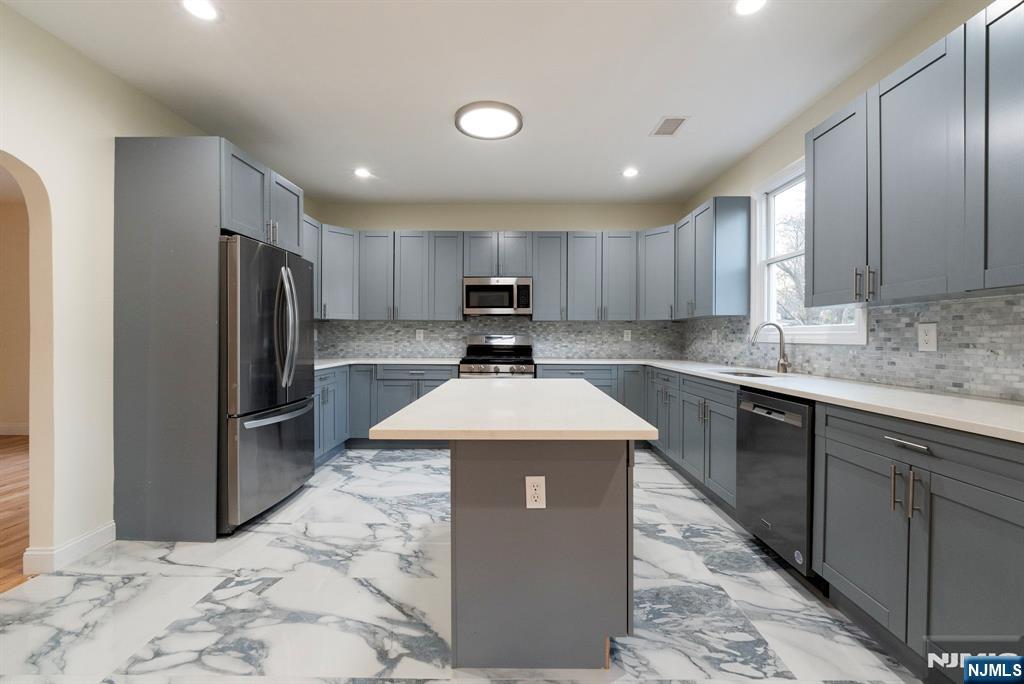 3013 High Street, Fair Lawn, NJ 07410 Listing Photo  5