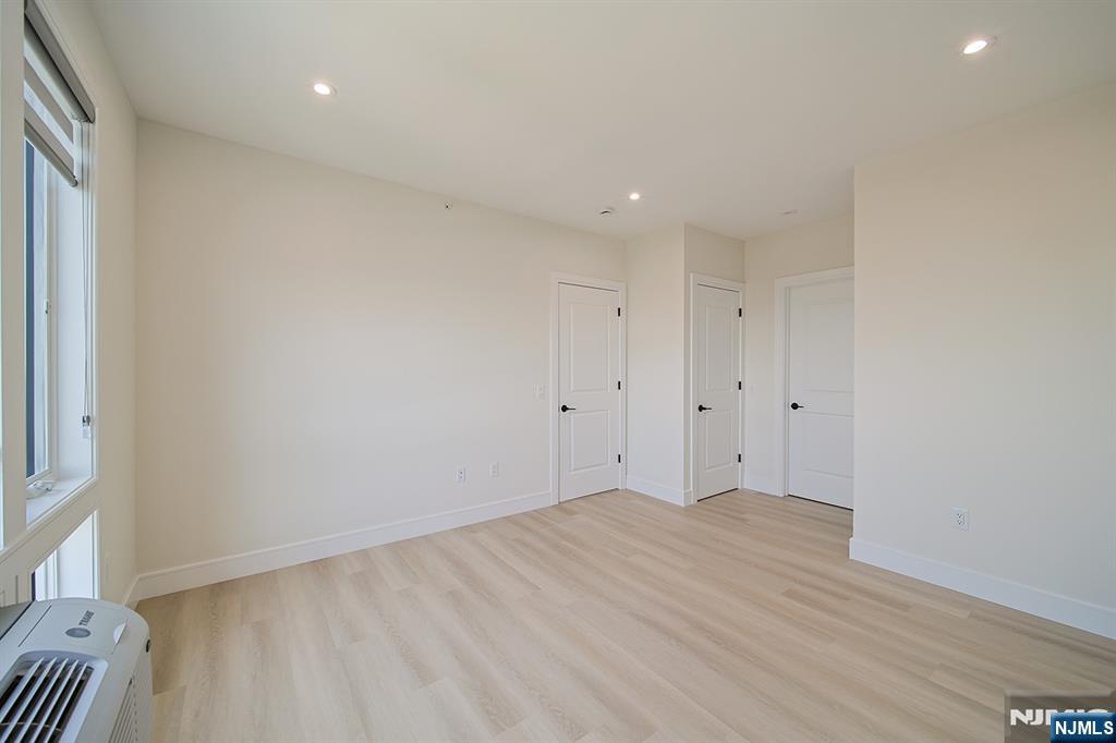 401 E Central, #2A, Palisades Park, NJ 07650 Listing Photo  14