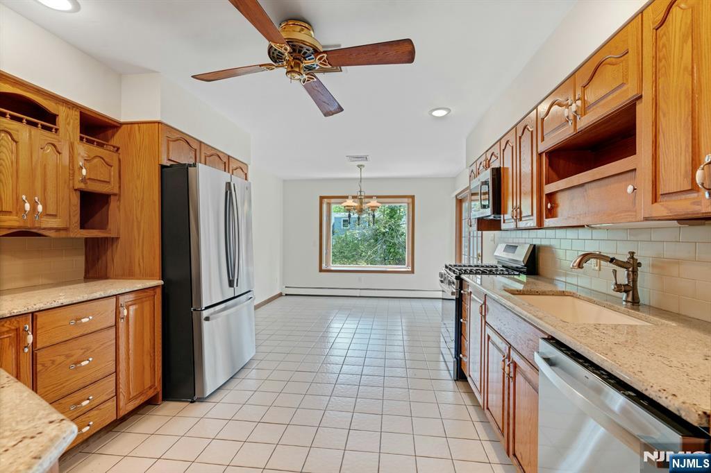 Lots of counter space