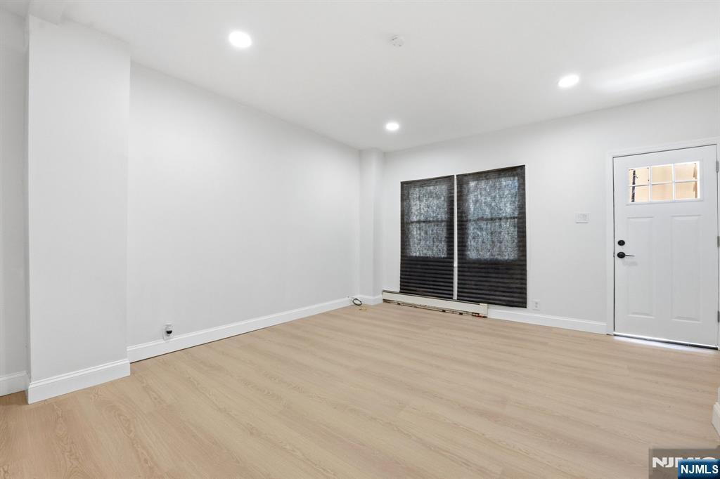139 51st Street - Photo 3