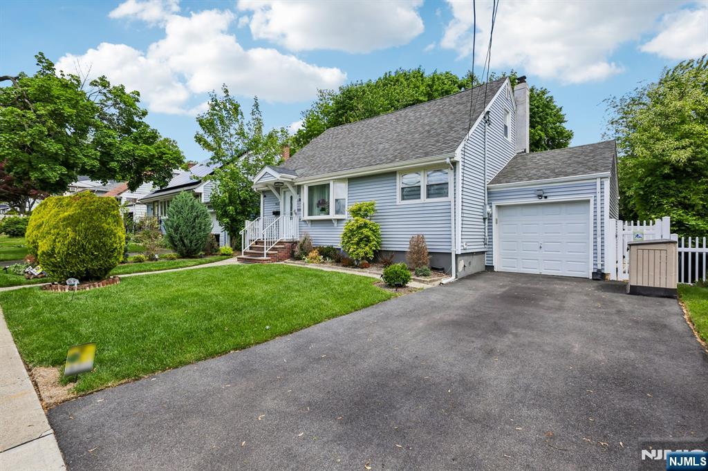 412 Fenlon Boulevard - Photo 2