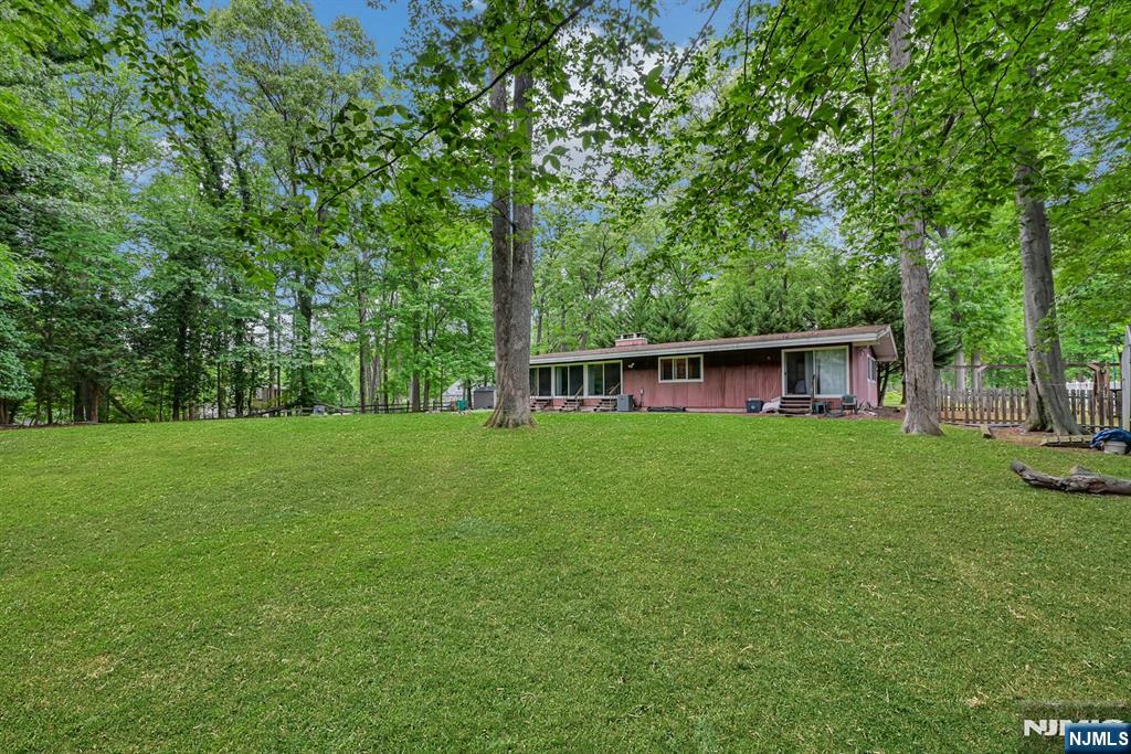 2009 Glen Ave, Twp Of Washington, NJ 07676