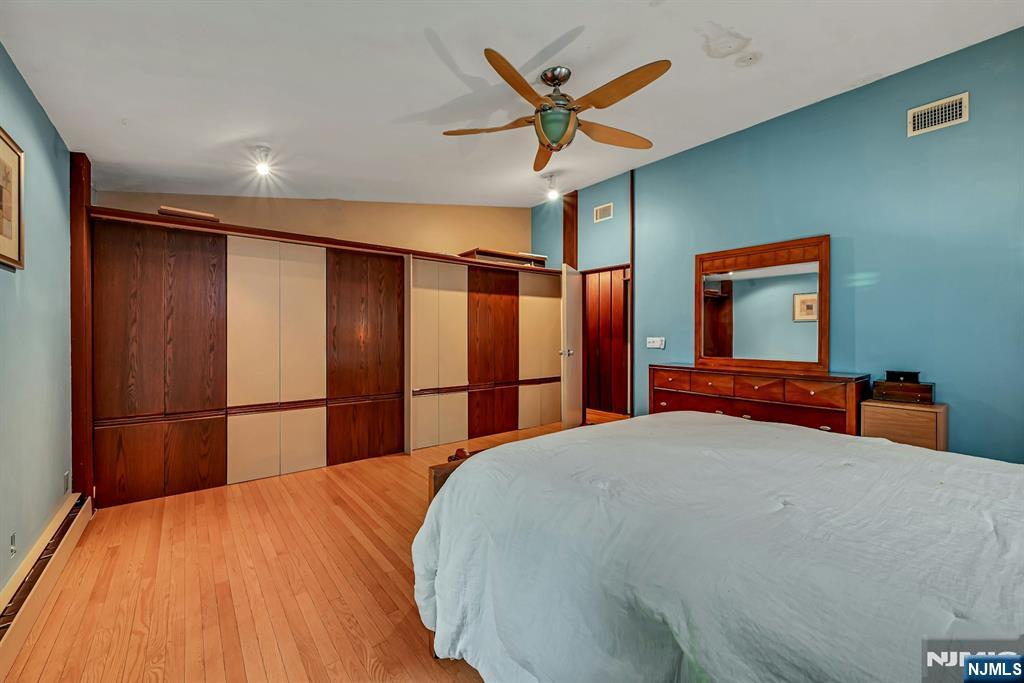2009 Glen Ave, Twp Of Washington, NJ 07676