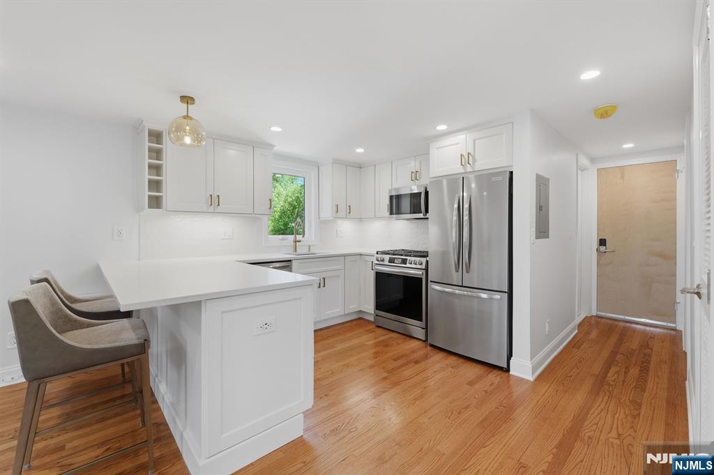 333 Florence Avenue 2 - Photo 2