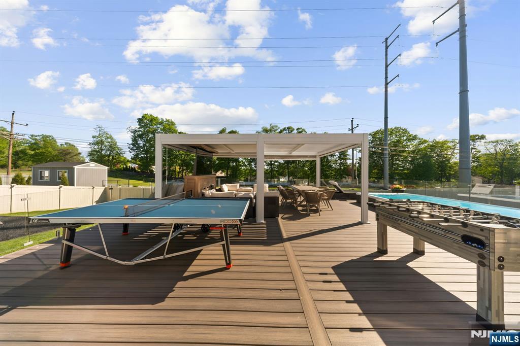 72 Colonial Woods Drive — photo 23