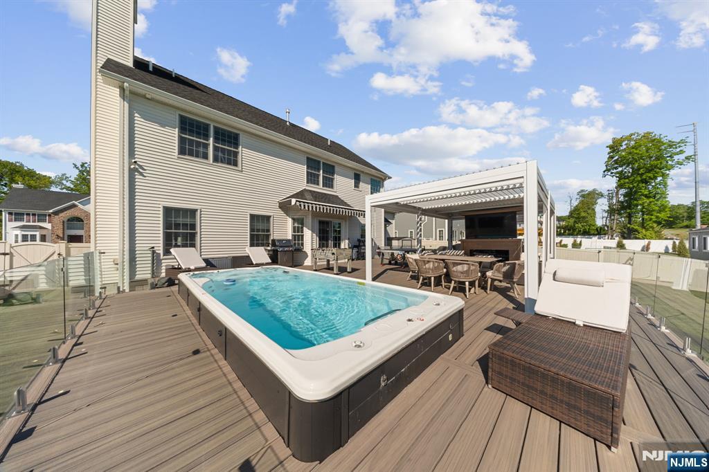 72 Colonial Woods Drive — photo 26