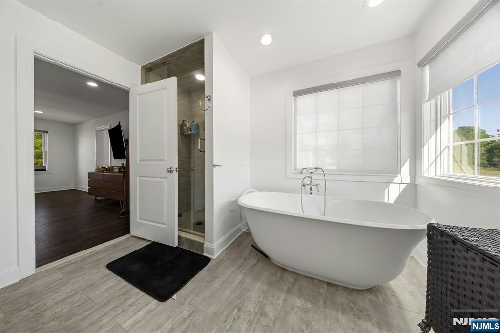 72 Colonial Woods Drive — photo 44