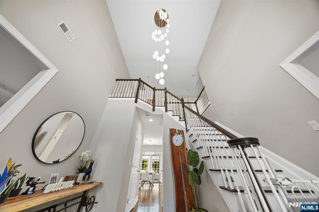 72 Colonial Woods Drive — photo 10