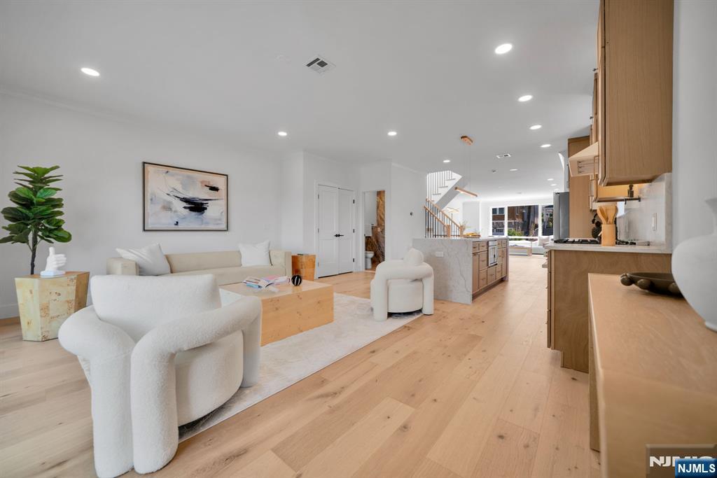 519 4th Street, #B, Palisades Park, NJ 07650 Listing Photo  15
