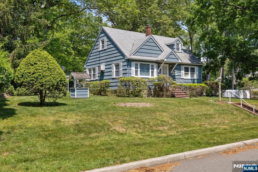 252 Saint Nicholas Avenue - Photo 1