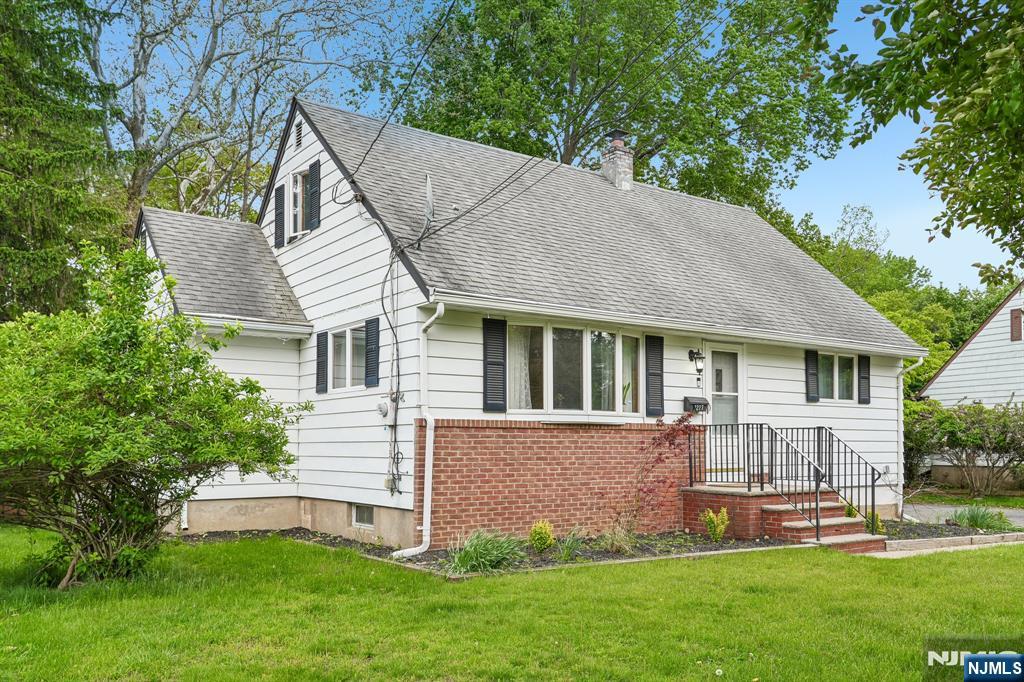 1227 Ringwood Avenue - Photo 3