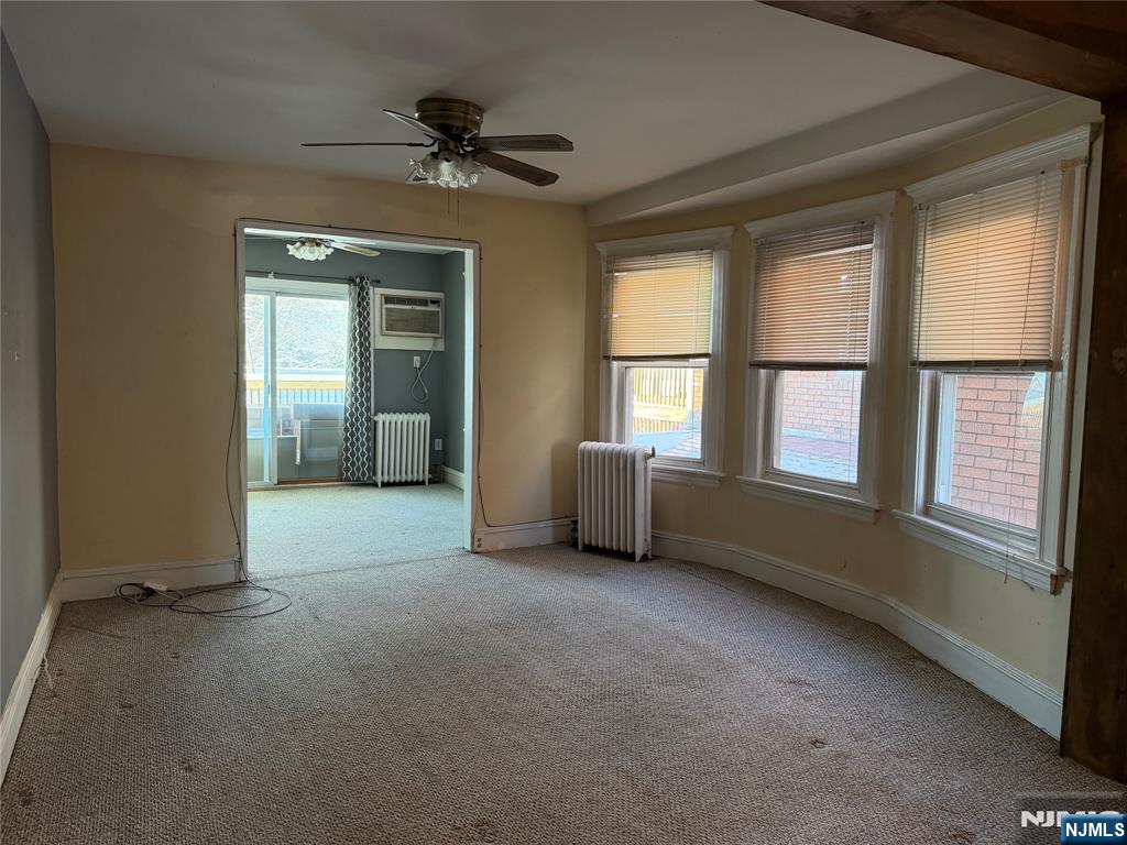 234 Lafayette Ave - Photo 4