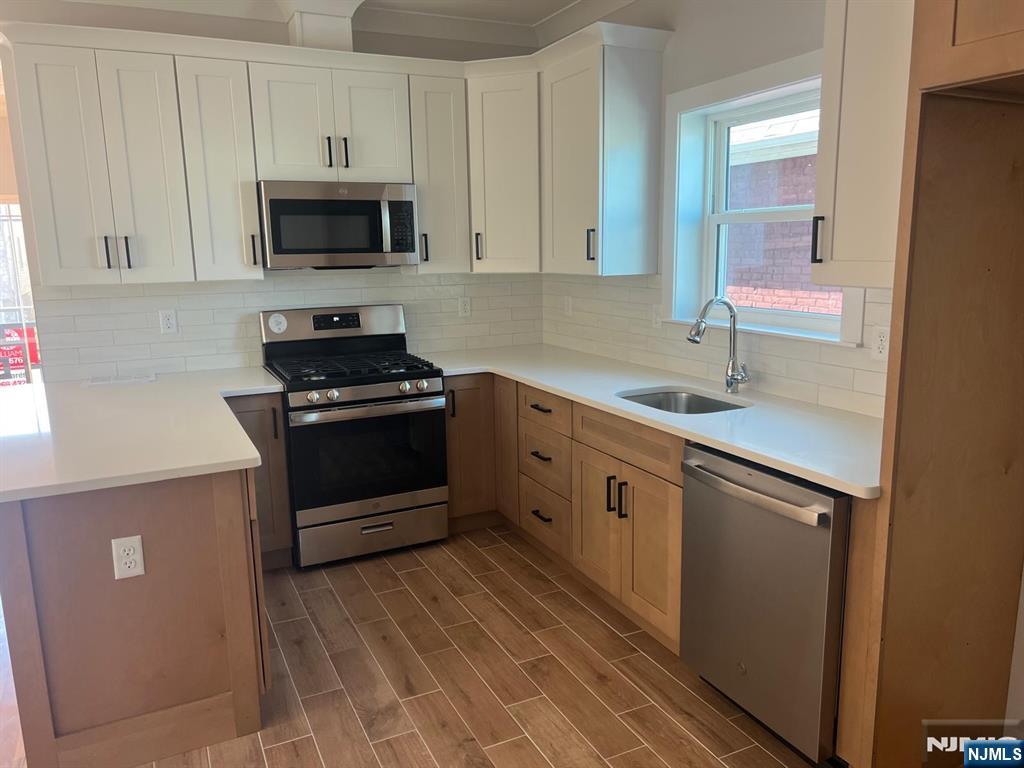 1060 Magnolia Avenue — photo 14