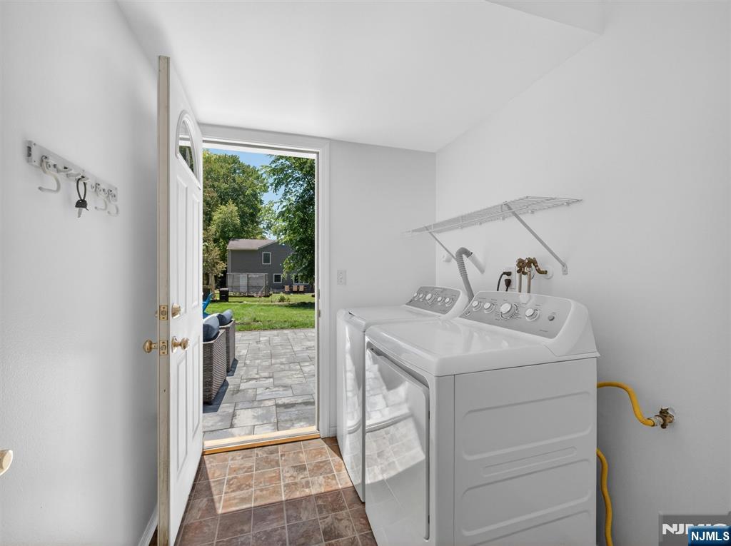 7 Willow Brook Road