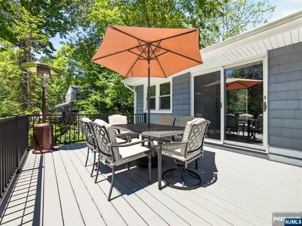 7 Willow Brook Road