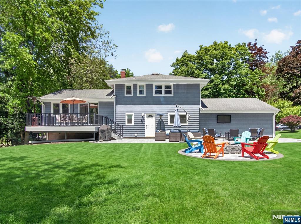 7 Willow Brook Road