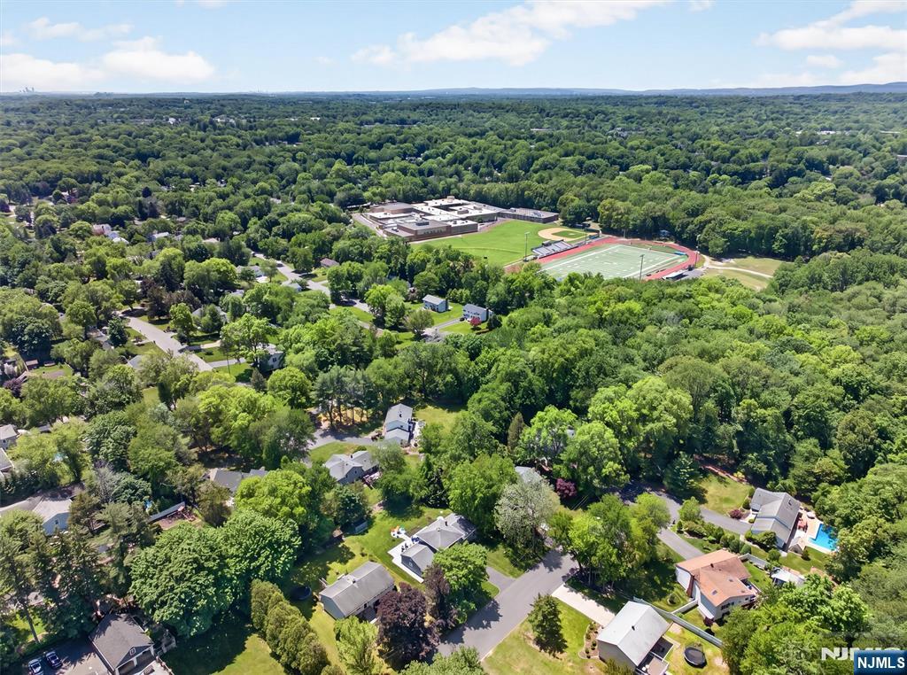 7 Willow Brook Road