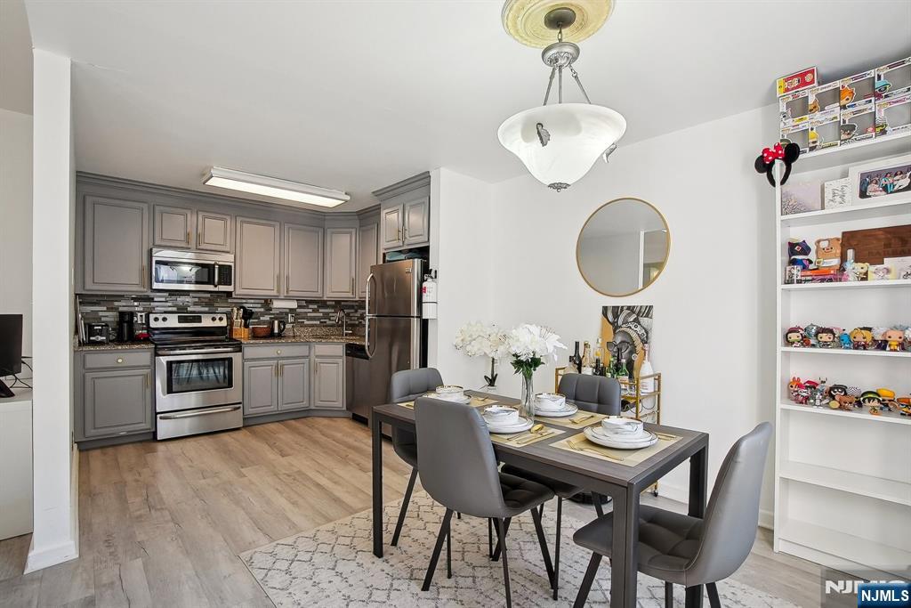 416 68th Street 11 - Photo 2