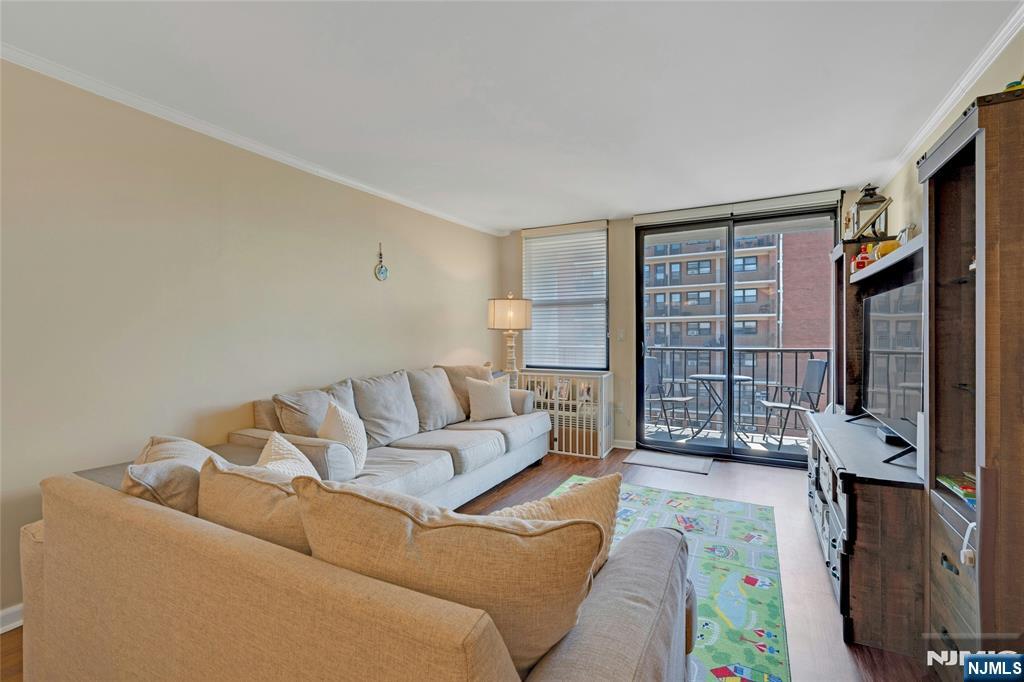 200 Division Street 6G - Photo 4